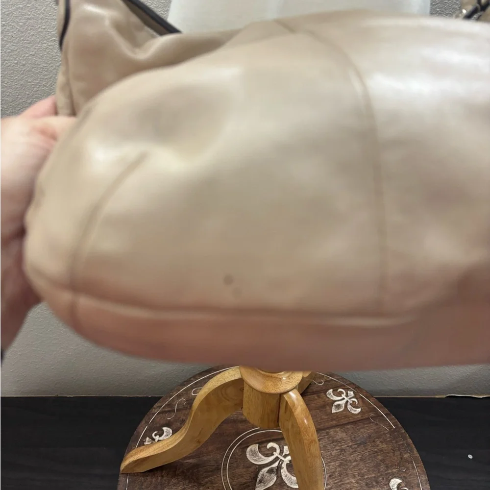 Coach Cream Shoulder‎ Bag
